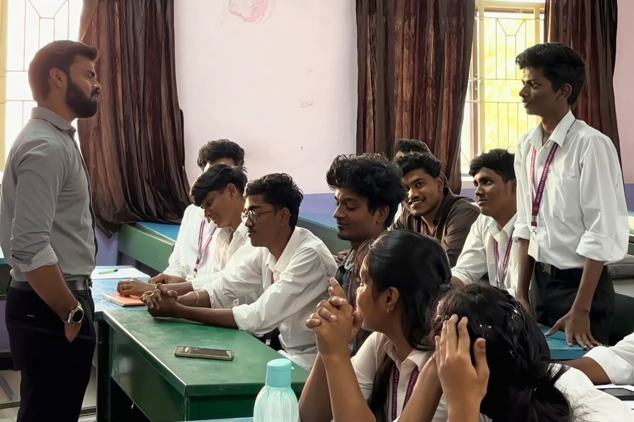 Alumni interacted with our Students